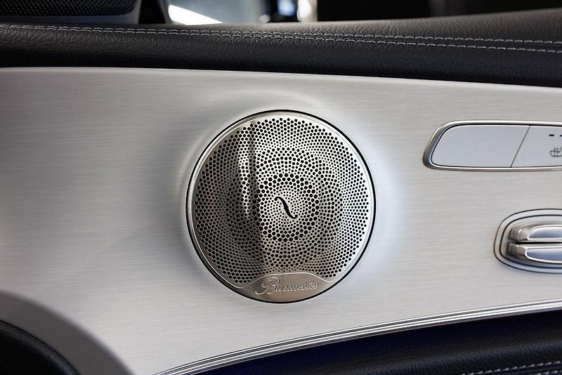 Mercedes-Benz Třídy E (2021) E 300 de T 4Matic AMG Line - fotka 25 z 39