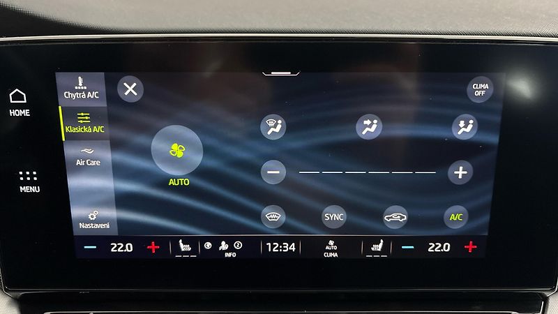Škoda Octavia 1.5 TSI Style Combi - fotka 24 z 26