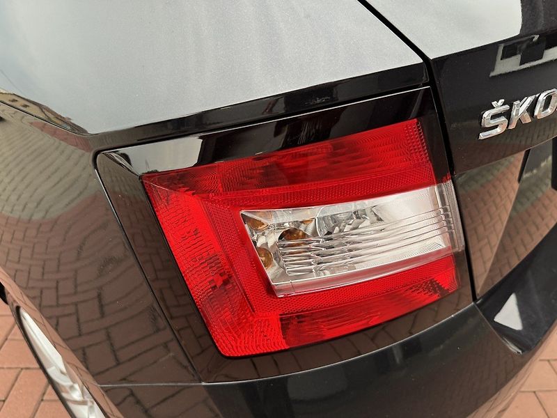 Škoda Fabia (2017) 1.2TSi Style Navi Digi Klima - fotka 43 z 49