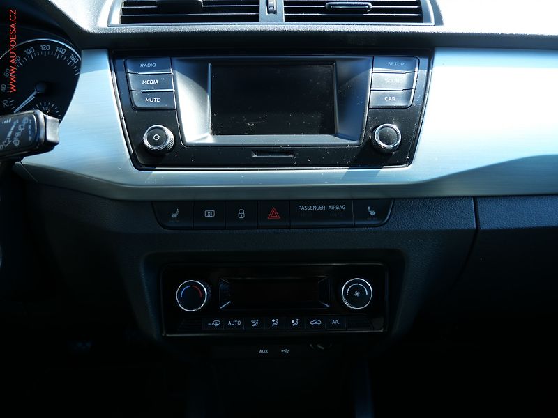 Škoda Fabia (2015) 1.2 TSI, Ambition - fotka 13 z 18