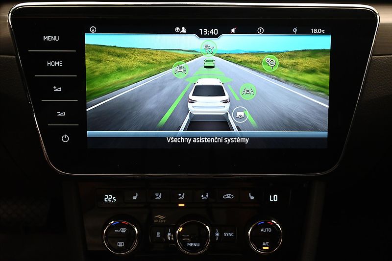 Škoda Superb 2,0 TDI 147 kW DSG 4x4 STYLE Z - fotka 20 z 32