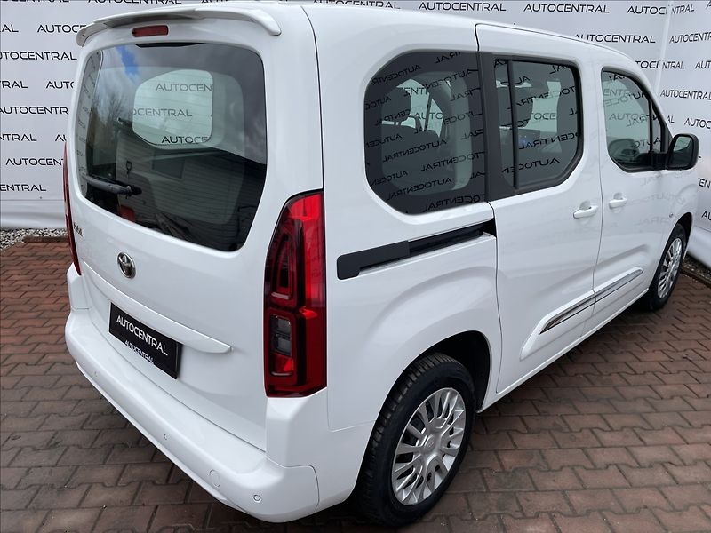 Toyota ProAce City Verso 1,2 i,81kW,STK 2/28 - fotka 8 z 21