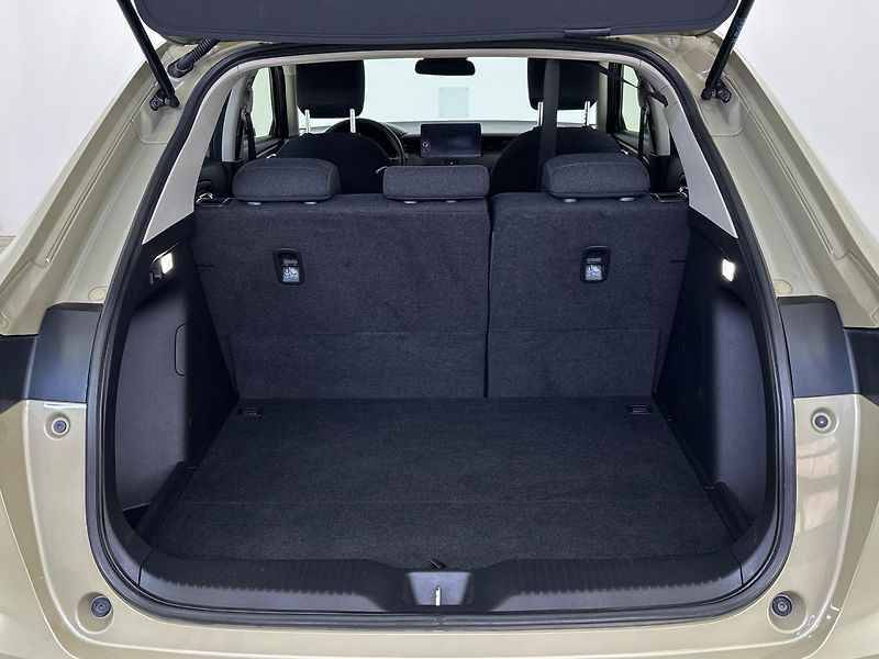 Honda HR-V Elegance e-CVT - fotka 10 z 26
