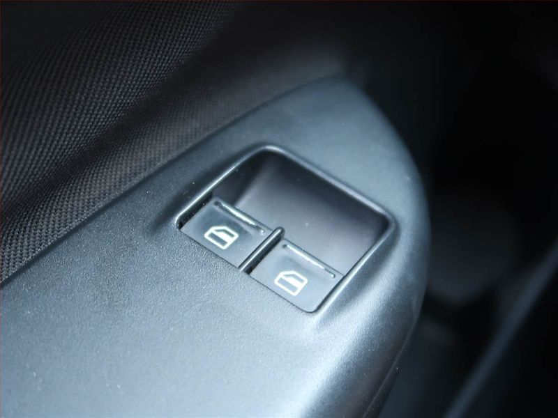 Škoda Octavia (2007) Ambiente 2.0 TDI, nová STK - fotka 16 z 16