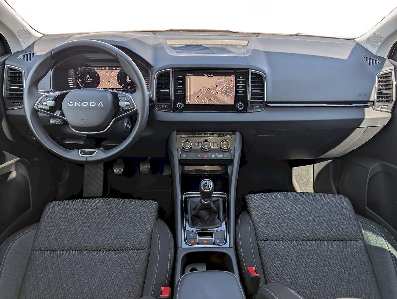 Škoda Karoq (2025) 1,5 TSI / 110 kW Top Selection - fotka 5 z 30