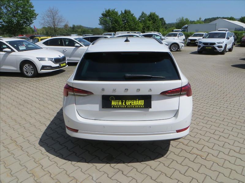 Škoda Octavia 2,0 TDI 85kW Ambition ČR - fotka 6 z 24