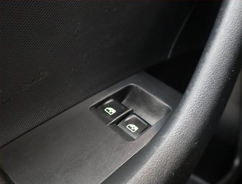 Škoda Rapid (2015) Ambition 1.2 TSI - fotka 17 z 18