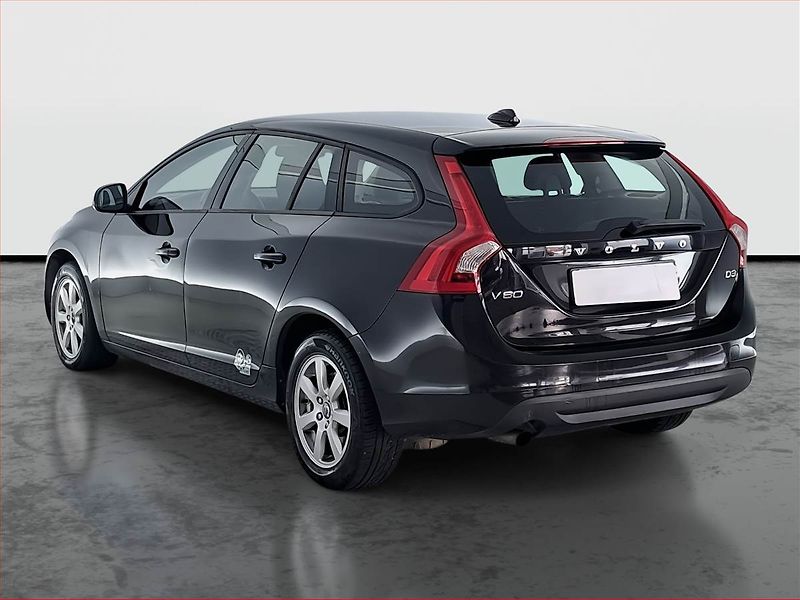 Volvo V60 (2011) D3 2.0, Automat, po STK - fotka 4 z 17