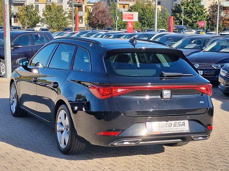 Seat Leon (2021) 1.5 TSi, FR, kůže, LED, navi - fotka 6 z 19