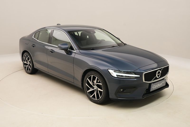 Volvo S60 T4 MOMENTUM AUT  - fotka 16 z 42