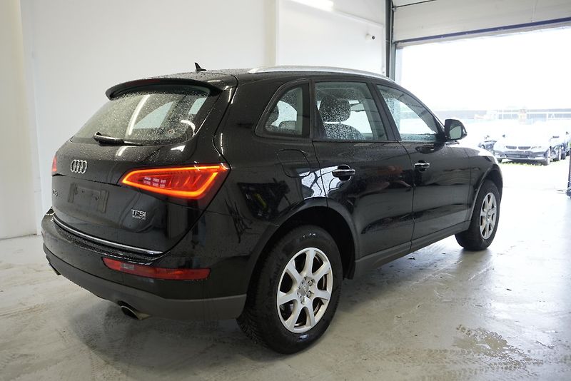 Audi Q5  2,0 TFSI QUATTRO AUT. - fotka 5 z 27