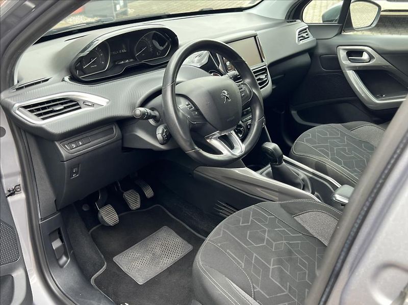 Peugeot 2008 1,6 HDi Active my16 - fotka 11 z 31