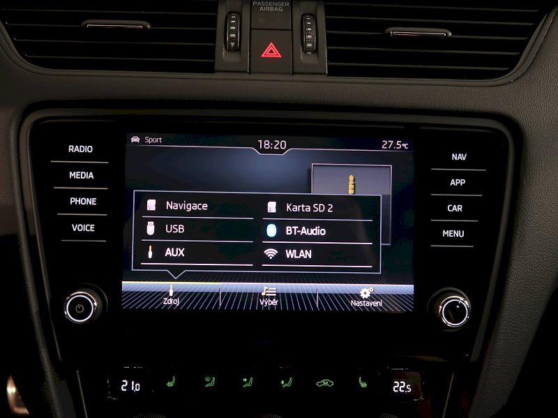 Škoda Octavia (2017) RS 230 2.0TSI 169KW NAVI MANUÁ - fotka 23 z 37