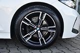 BMW Řada 3 320d xDrive M-SPORT ČR 1.M - náhled 46