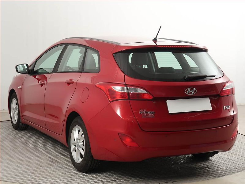 Hyundai i30 (2016) 1.6 GDI, Tempomat - fotka 4 z 18