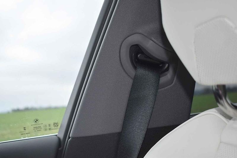 Nové BMW 5 je určeno ke klidnějšímu cestování