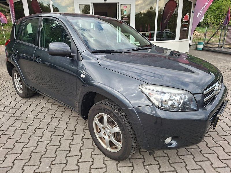 Toyota RAV4 (2007) 2.2 D-CAT 130kW 4X4 -TAŽ.ZAŘ. - fotka 1 z 35