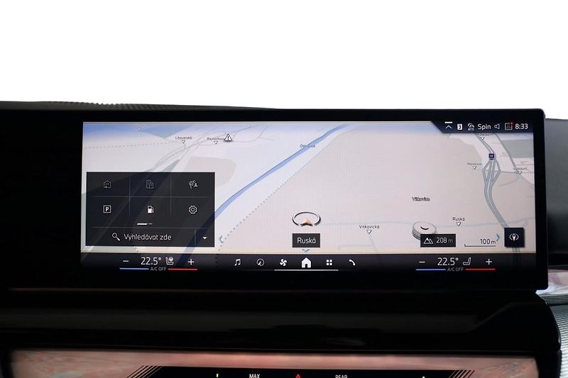 BMW Řada 5 540d xDrive Touring - fotka 11 z 28