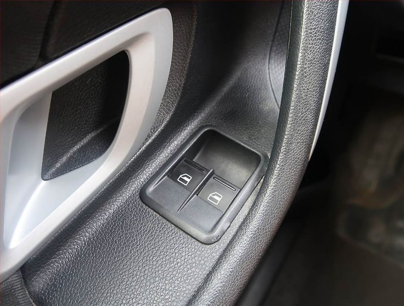 Škoda Roomster (2008) Comfort 1.2 12V, po STK, Tažné - fotka 14 z 14