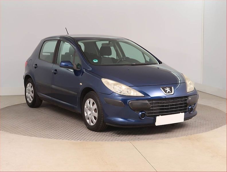 Peugeot 307 (2005) 1.4 16V, po STK, Tažné, Klima - fotografie inzerátu