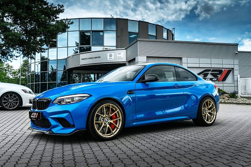BMW M2 CS - fotka 36 z 36