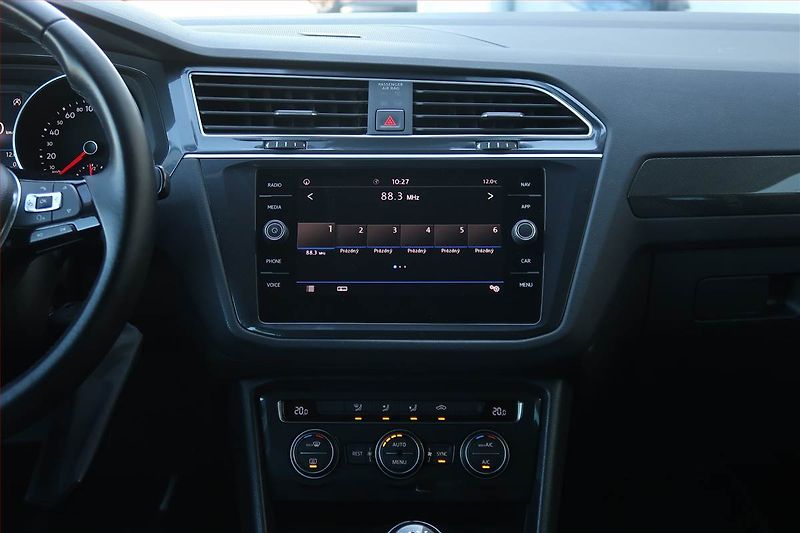 Volkswagen Tiguan (2018) Comfortline 1.4 TSI, ČR,1.maj - fotka 12 z 19
