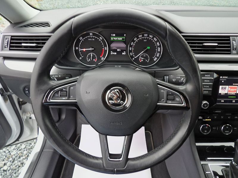 Škoda Superb 2.0TDI DSG 4x4 Style ČR DPH - fotka 15 z 32