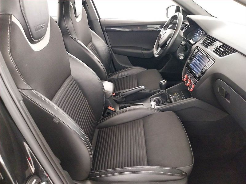 Škoda Octavia (2015) RS 2.0 TDI, Automat - fotka 9 z 23