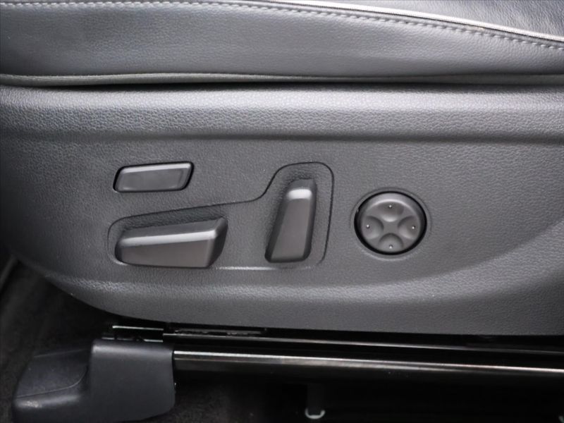 Hyundai Santa Fe 1.6 T-GDI MHEV Style AWD Aut. - fotka 19 z 44