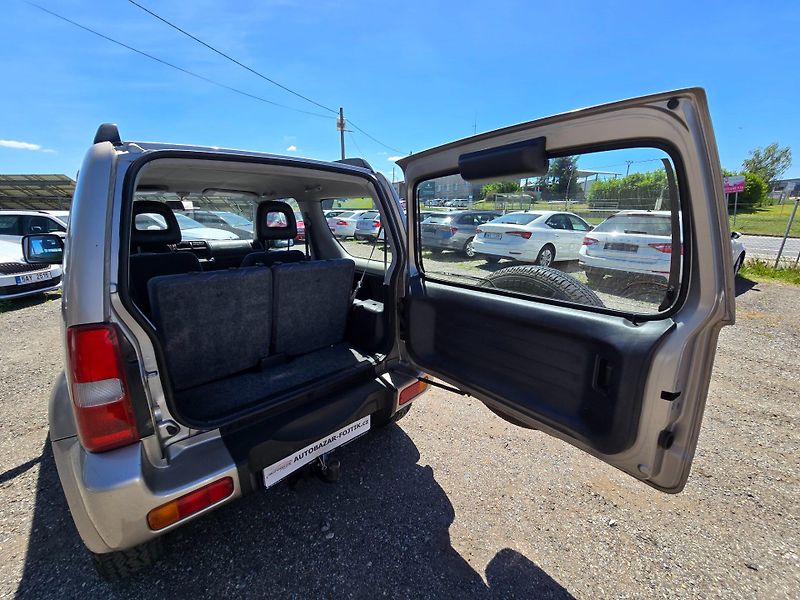 Suzuki Jimny (2008) 1.3 60KW 4x4 tažné,nová STK - fotka 14 z 20