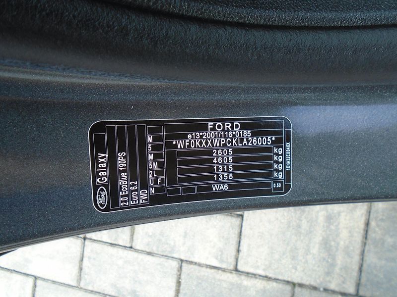 Ford Galaxy 2.0EcoBlue 140kW 8AT Titanium - fotka 37 z 48