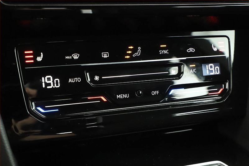 Volkswagen Arteon (2024) R-line 2.0 TDI - fotka 16 z 20