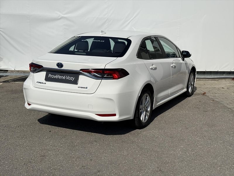 Toyota Corolla 1,8 Active - fotka 4 z 18