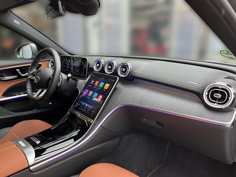 Mercedes-Benz Třídy C C-Třída 220 d 4MATIC AMG Editi - fotka 15 z 21