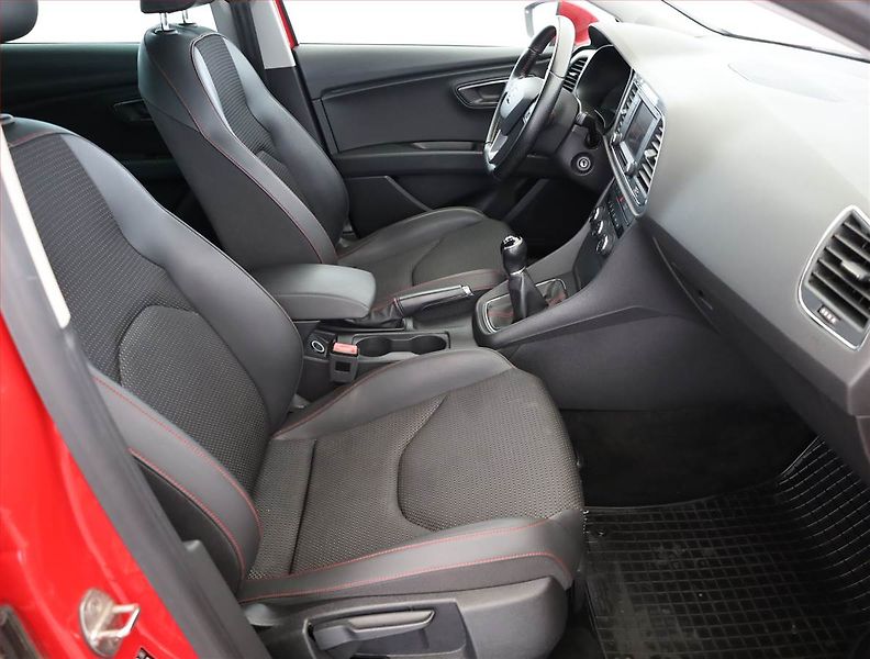 Seat Leon (2015) 1.4 TSI, Kůže, Tempomat - fotka 7 z 18
