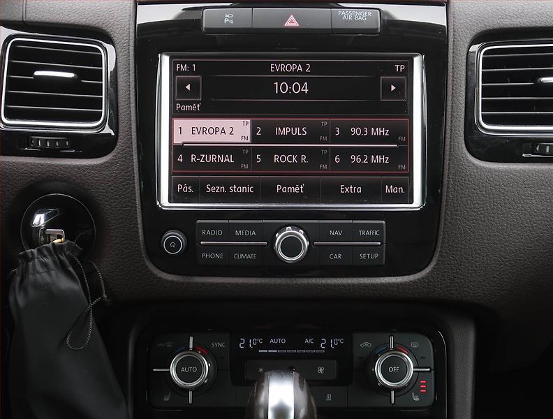 Volkswagen Touareg (2013) 3.0 TDI, 4X4, Automat - fotka 12 z 23