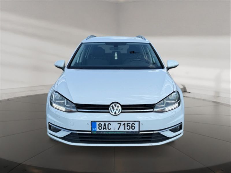 Volkswagen Golf 1,5 TSI EVO 110 Highline - fotka 2 z 10