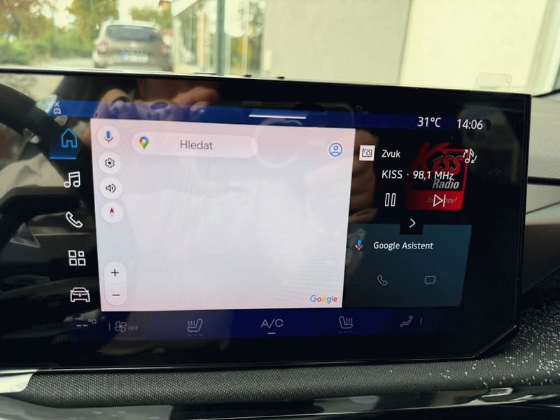 Renault Clio (2026) techno full hybrid E-Tech 160 - fotka 16 z 23