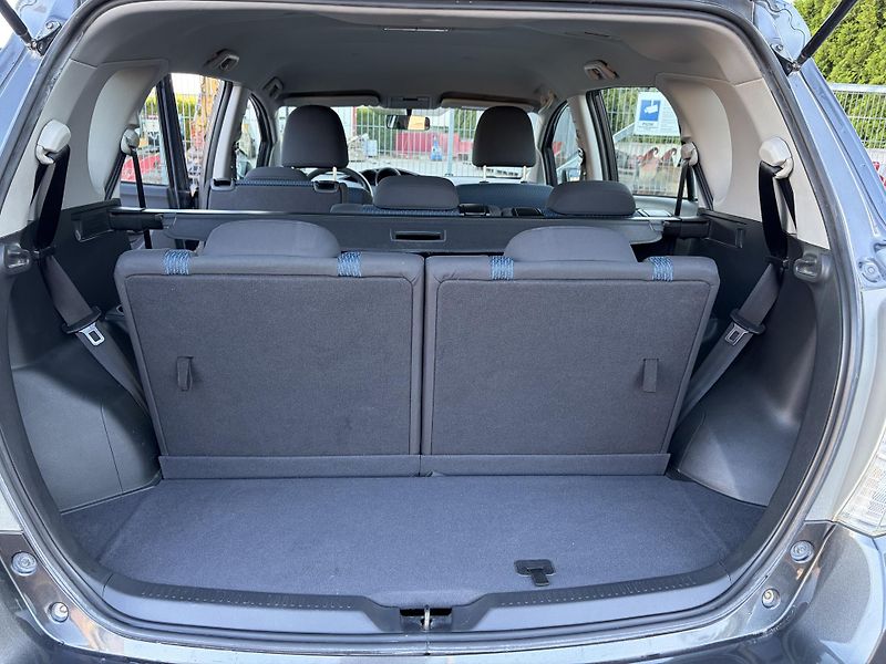 Toyota Verso (2014) 7MÍST/1.6d 82kW/SERVIS TOYOTA - fotka 14 z 21