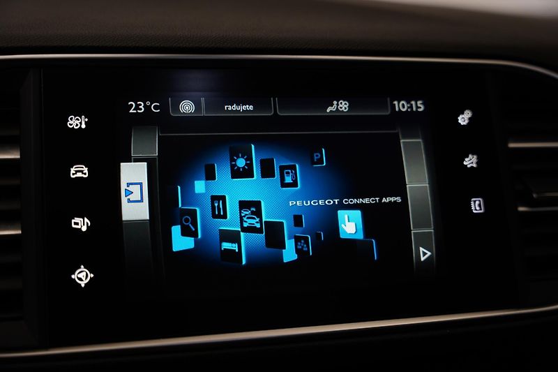 Peugeot 308 - fotka 20 z 24