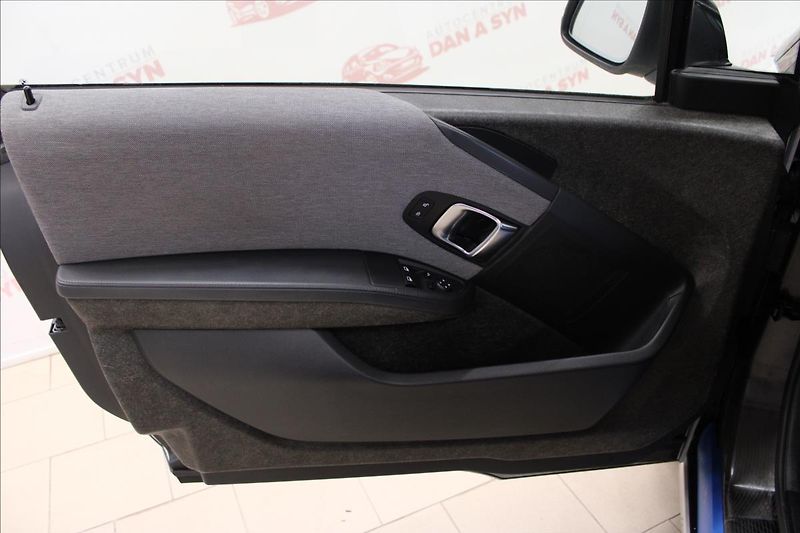 BMW i3 0,7 REX 60AH 125KW - fotka 9 z 30