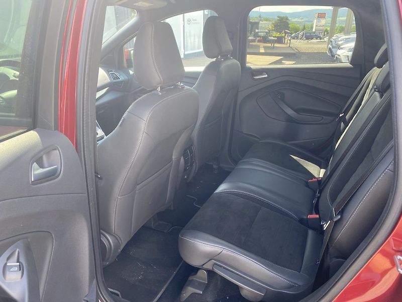 Ford Kuga 2.0TDCi, ČR,ST line, Navi, 4x4 - fotka 11 z 26