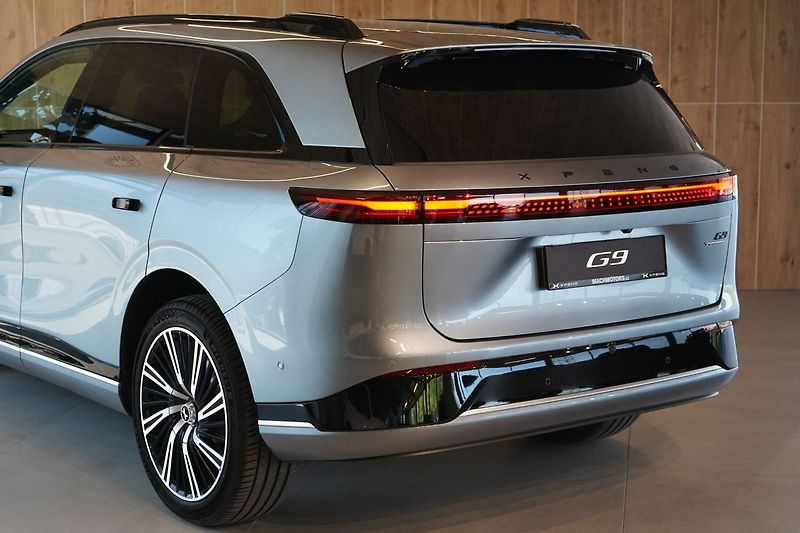 Xpeng G9 (2026) AWD Performance - 575 HP !!! - fotka 13 z 38