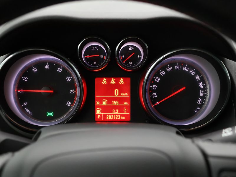 Opel Zafira 1,4 T 103kW Automat Aut. Klima - fotka 17 z 31