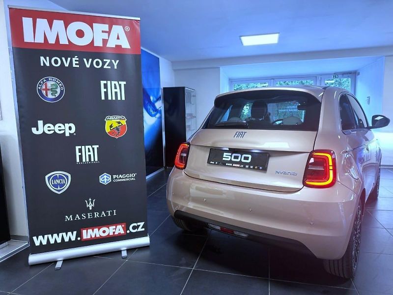 Fiat 500 (2026) Hybrid 1.0 BSG 65k MT La Prima - fotka 5 z 20