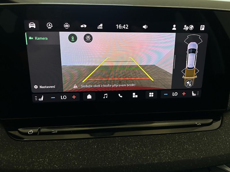 Škoda Octavia 1.5 TSI Top selection - fotka 11 z 24