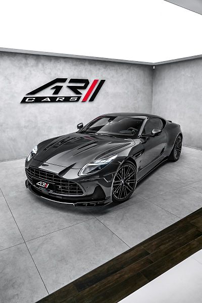 Aston Martin DB12 CZ, xenon grey, black pack - fotka 8 z 25