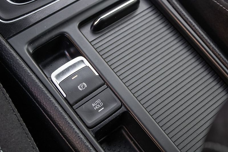 Volkswagen Golf - fotka 24 z 30