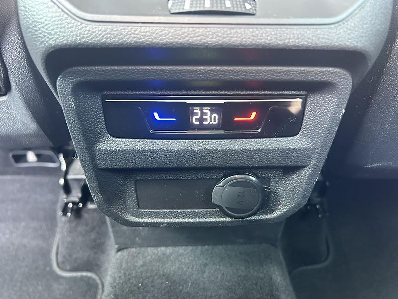 Volkswagen Tiguan 2,0 TDI 110 kW Business Premiu - fotka 12 z 22