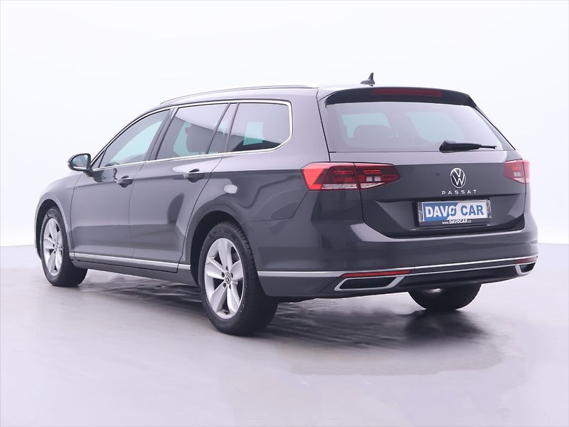 Volkswagen Passat 2,0 TDI CZ Elegance Kůže DPH - fotka 5 z 31